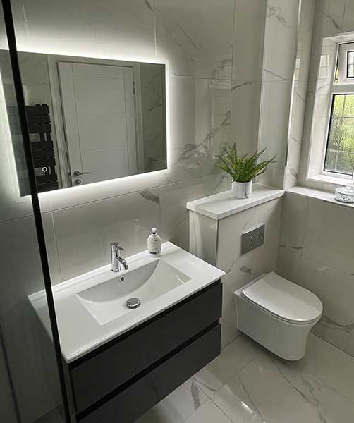 Bathrooms by HomeSupply Portfolio